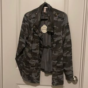 Camo coat size XXL